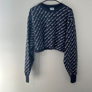 Champion Crop Logo Sweater